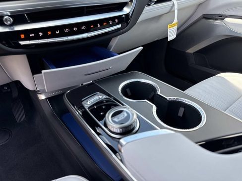 New 2026 Cadillac Lyriq Premium Luxury AWD/4WD image 28
