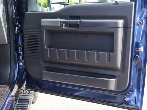 Used 2011 Ford F250 Lariat w/ Lariat Interior Pkg image 49