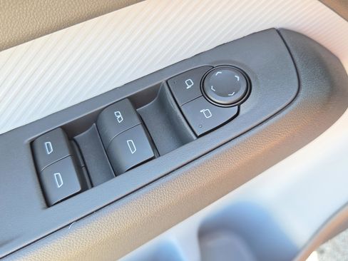 New 2027 Chevrolet Bolt LT image 18