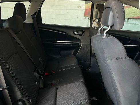 Used 2018 Dodge Journey SE w/ Popular Equipment Group image 16