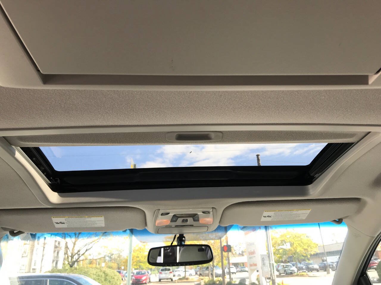Used 2011 Toyota Sienna XLE w/ Entertainment Pkg FWD image 13