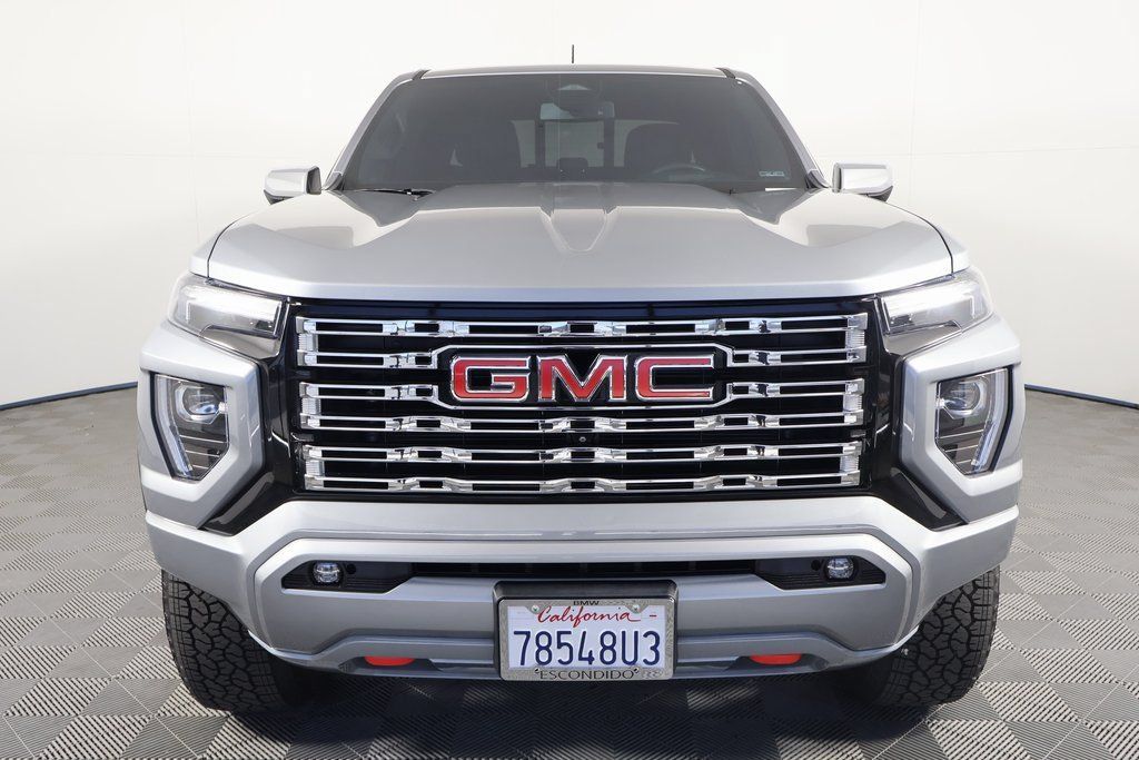 Used 2023 GMC Canyon Denali AWD/4WD image 2