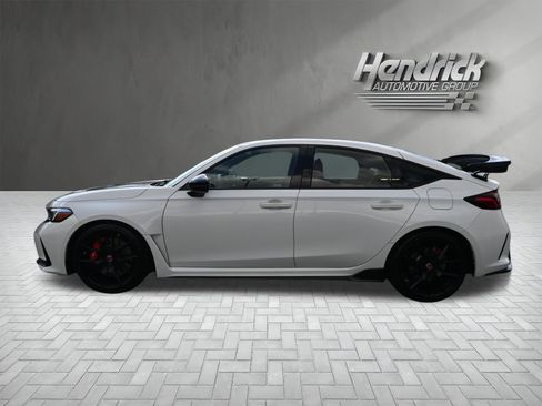 Used 2023 Honda Civic Type R image 7