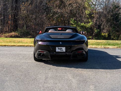 Certified 2024 Ferrari Roma Spider image 9