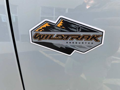 Used 2024 Ford Bronco Wildtrak AWD/4WD image 41