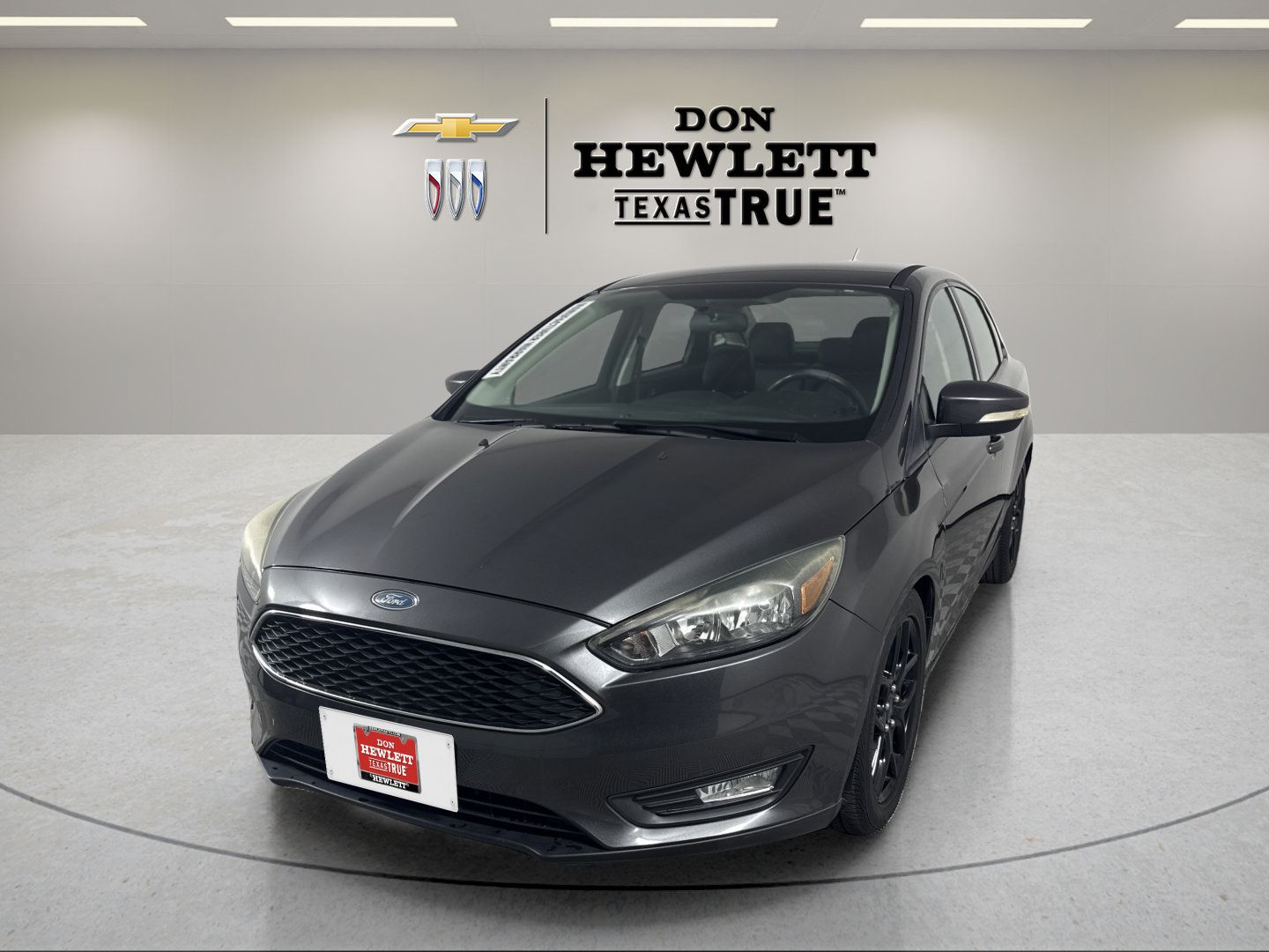 Used 2016 Ford Focus SE w/ Equipment Group 201A FWD image 1