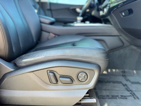 Used 2019 Audi Q7 3.0T Prestige AWD/4WD image 27