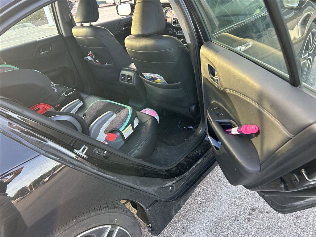 Used 2017 Honda Accord Touring image 18