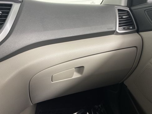 Used 2018 Hyundai Tucson SE AWD/4WD image 35