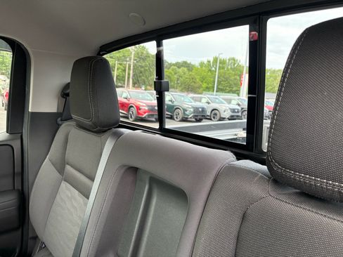 Used 2022 Nissan Frontier SV AWD/4WD image 28