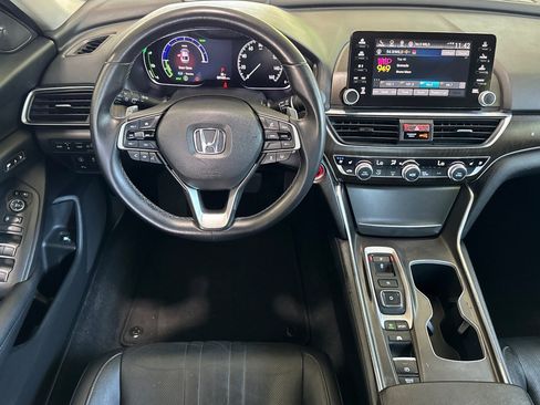 Used 2019 Honda Accord Touring image 30