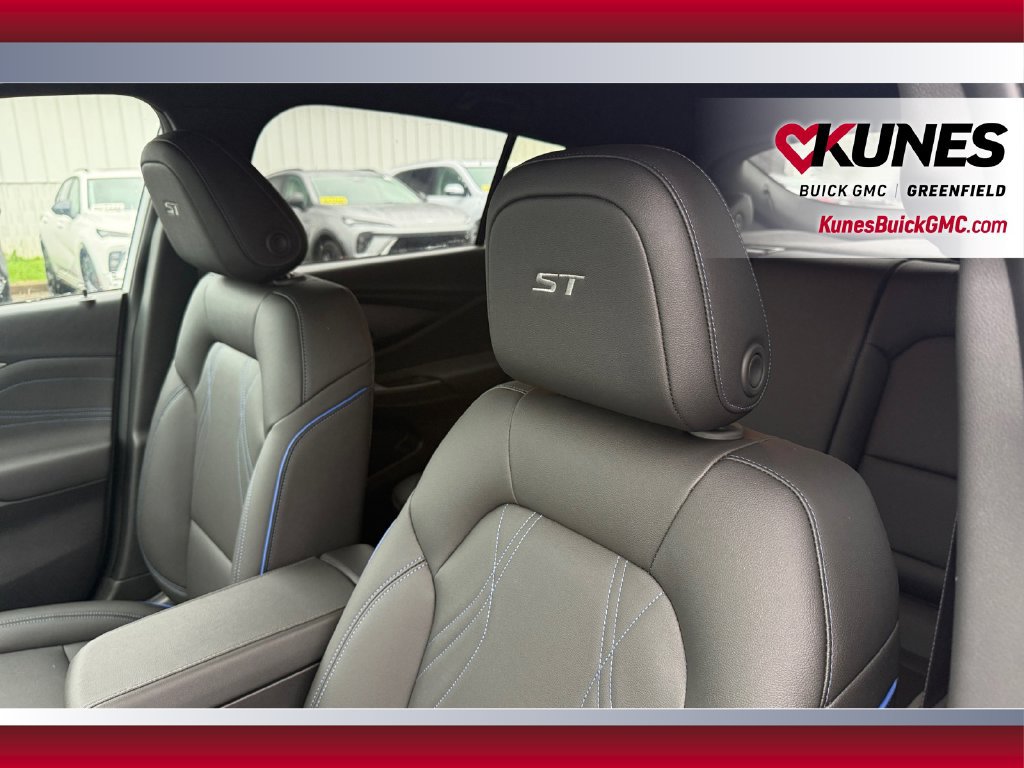 New 2026 Buick Envista Sport Touring w/ Convenience I Package FWD image 37