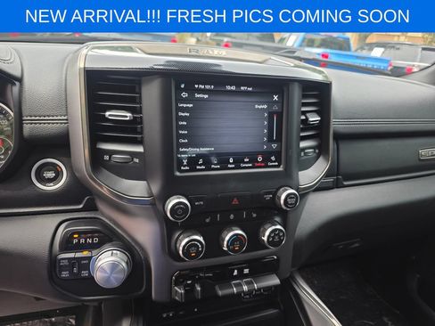 Used 2019 RAM 1500 Sport w/ Black Appearance Package AWD/4WD image 10