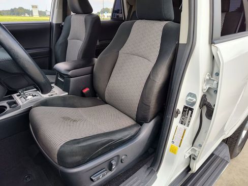 Used 2020 Toyota 4Runner SR5 image 21