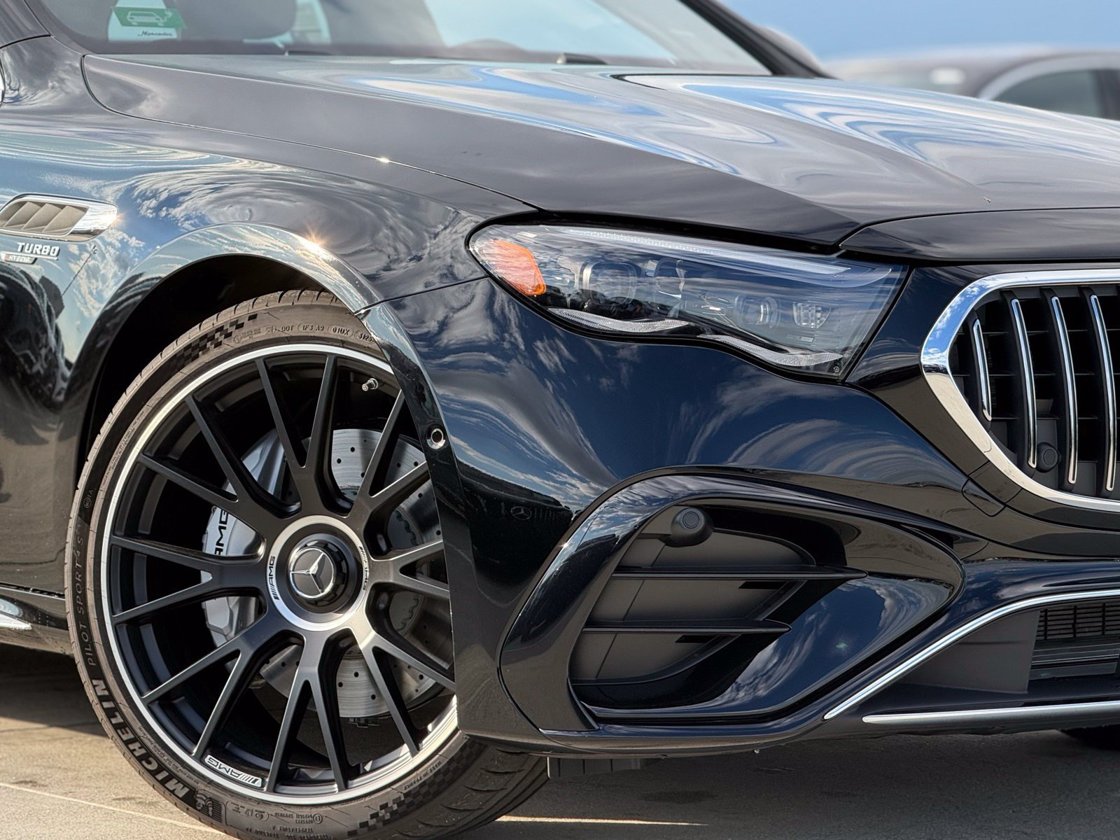 New 2026 Mercedes-Benz E 53 AMG e 4MATIC Sedan image 4