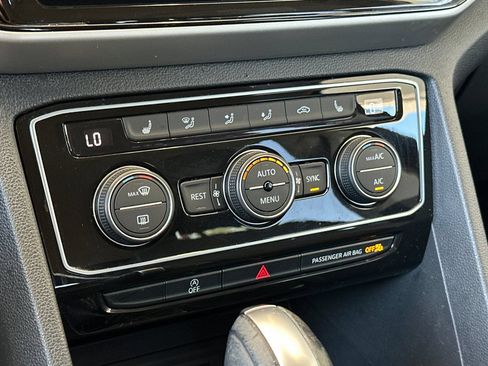 Used 2023 Volkswagen Atlas SE FWD image 21