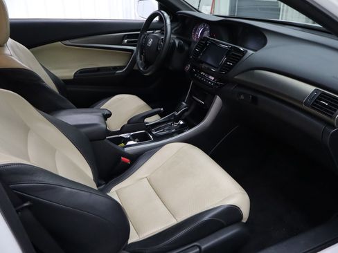 Used 2017 Honda Accord EX-L image 25