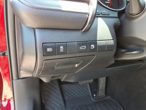 Used 2018 Toyota Camry XSE FWD image 20