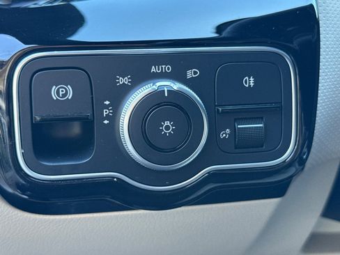 Certified 2024 Mercedes-Benz CLA 250 image 30