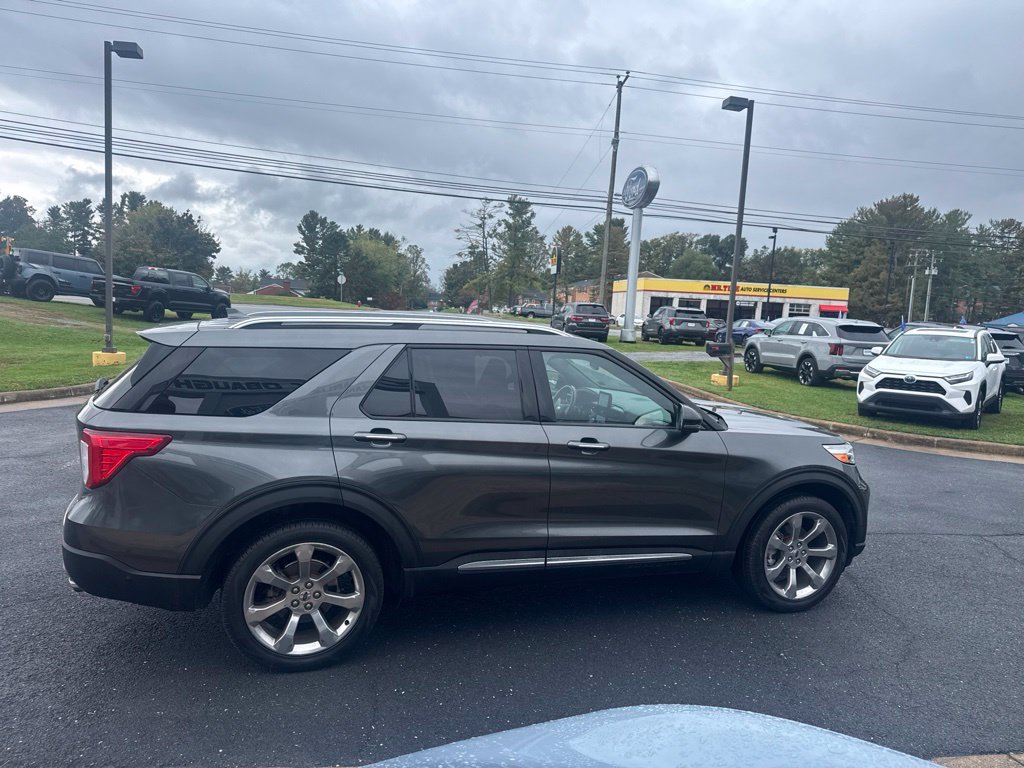Certified 2020 Ford Explorer Platinum w/ Premium Technology Package AWD/4WD image 7