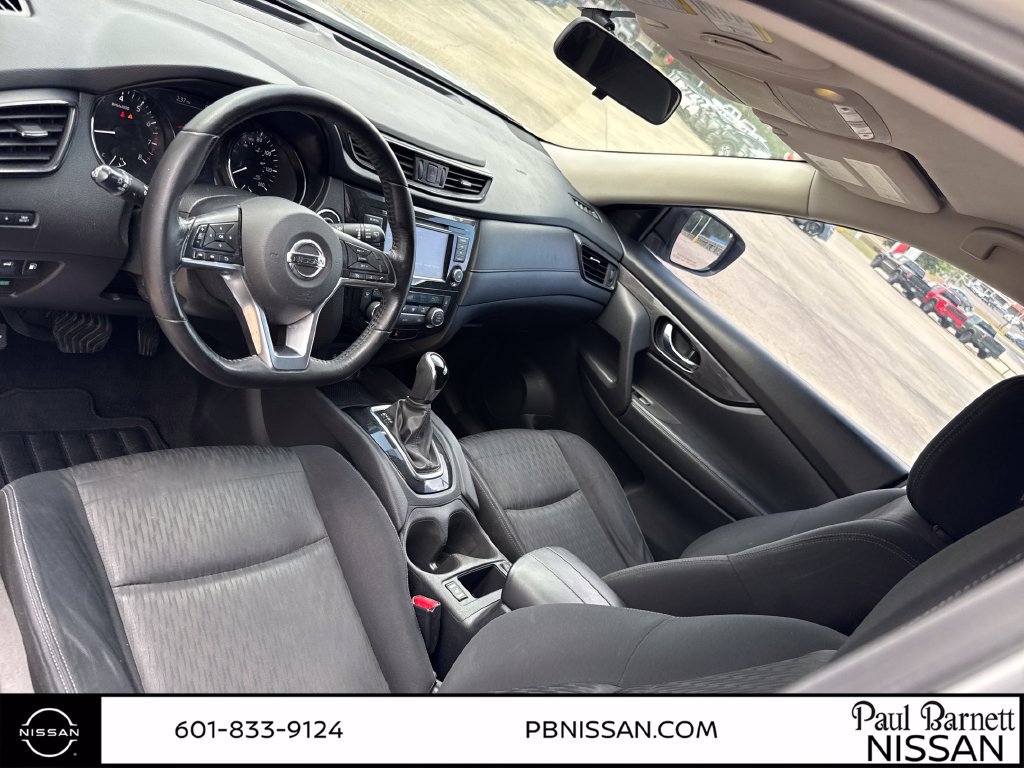 Used 2018 Nissan Rogue SV FWD image 15