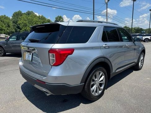 Used 2023 Ford Explorer Limited AWD/4WD image 8