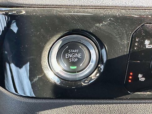 Used 2024 GMC Sierra 1500 Elevation image 27