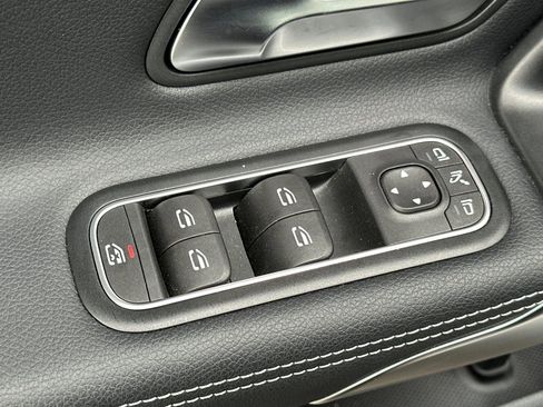 Certified 2025 Mercedes-Benz CLA 250 4MATIC image 13