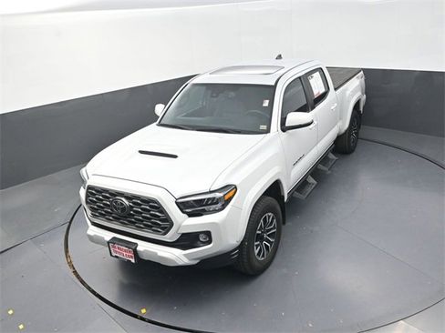 Used 2023 Toyota Tacoma TRD Sport image 21
