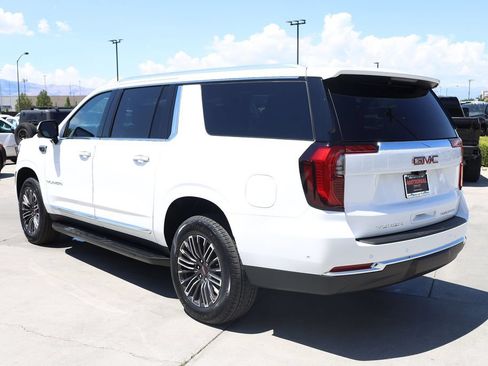 New 2026 GMC Yukon XL Elevation w/ Elevation Premium Package AWD/4WD image 4