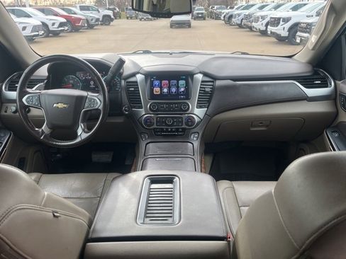 Used 2017 Chevrolet Suburban Premier image 58