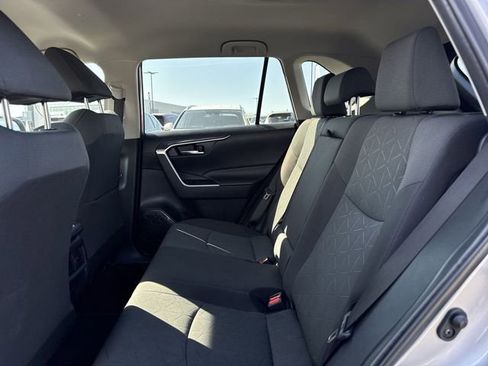 Used 2024 Toyota RAV4 XLE AWD/4WD image 9