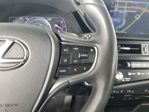 Used 2022 Lexus ES 300h w/ Premium Package image 25