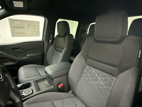 New 2026 Nissan Frontier SV w/ Tow Package AWD/4WD image 9