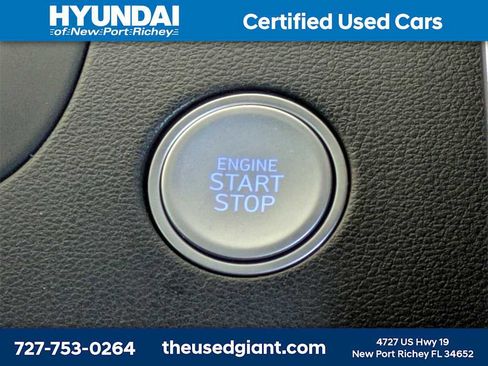 Certified 2022 Hyundai Santa Cruz SEL w/ Activity Package image 32