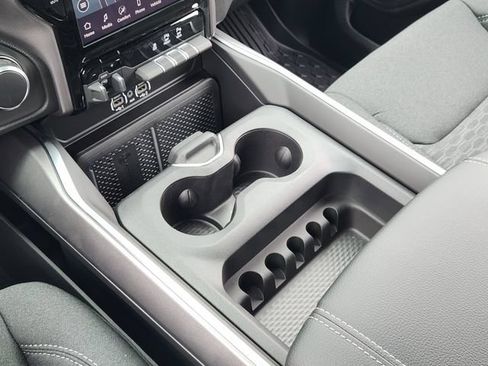 New 2026 RAM 1500 Big Horn AWD/4WD image 16