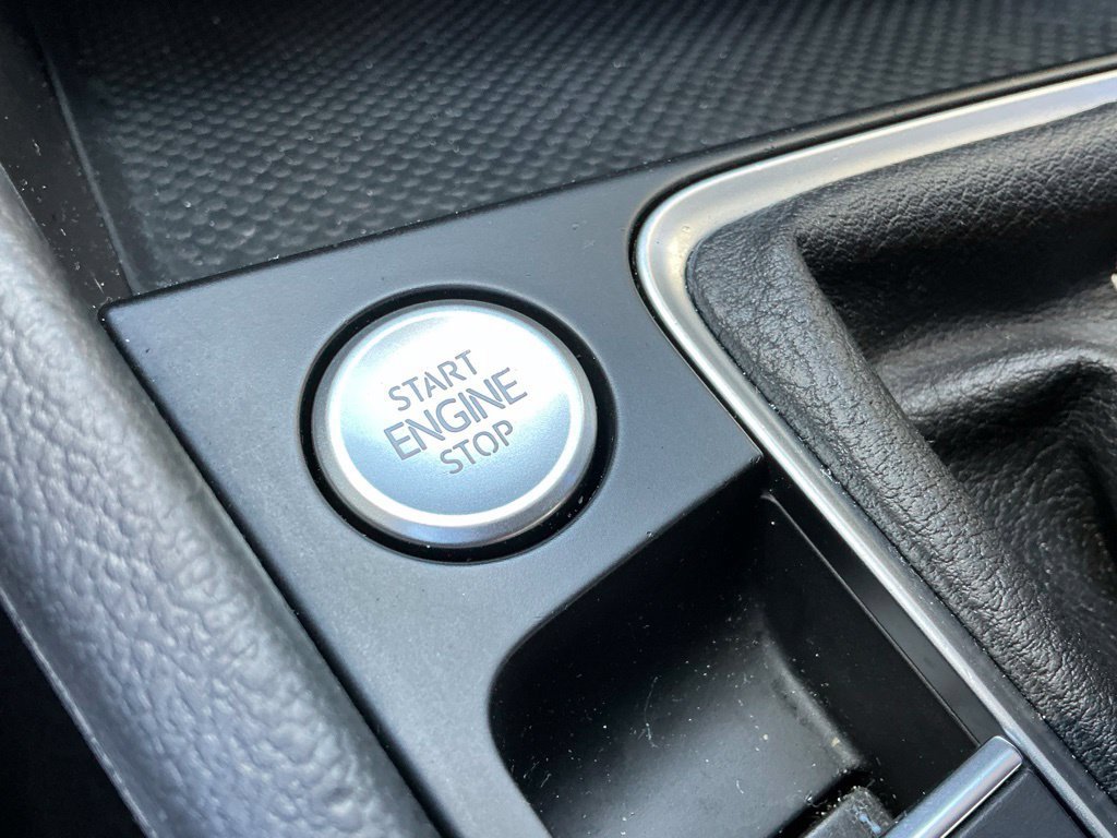 Used 2022 Volkswagen Jetta SE FWD image 34