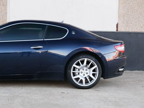 Used 2010 Maserati GranTurismo Coupe 2D image 8