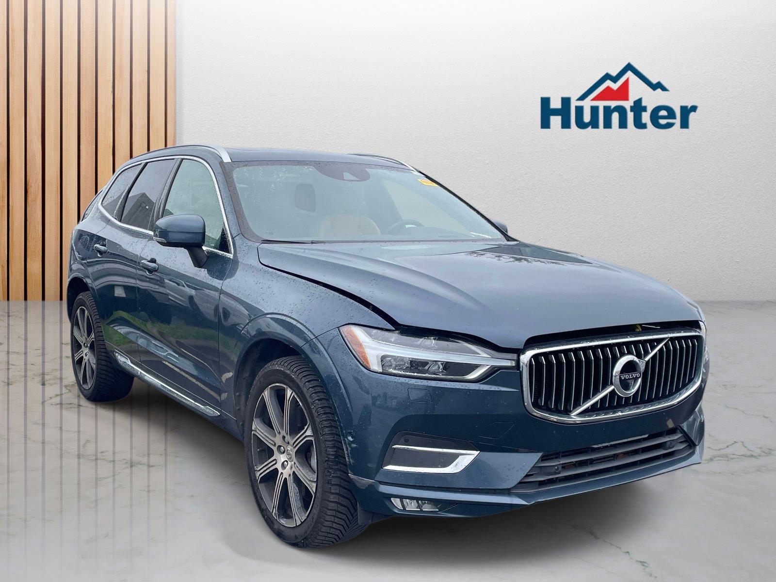 Used 2019 Volvo XC60 T6 Inscription w/ Protection Package Premier AWD/4WD image 1
