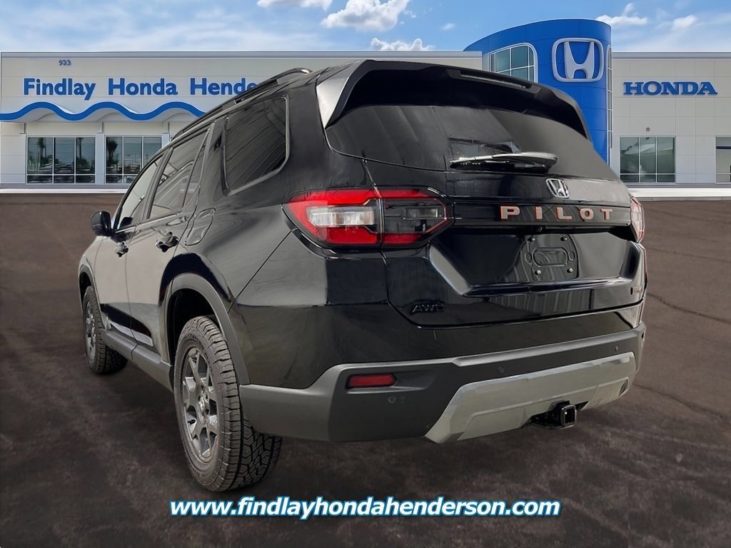 New 2026 Honda Pilot TrailSport image 3