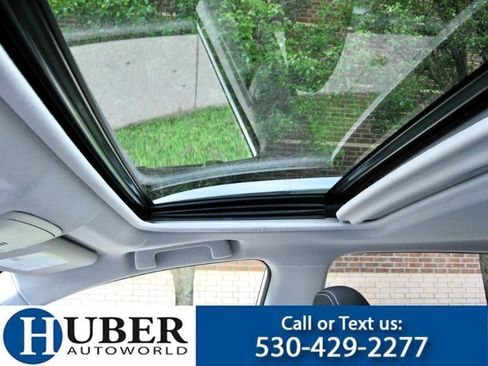 Used 2017 Toyota RAV4 XLE image 9