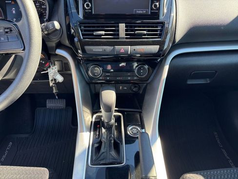 Used 2025 Mitsubishi Eclipse Cross ES image 20