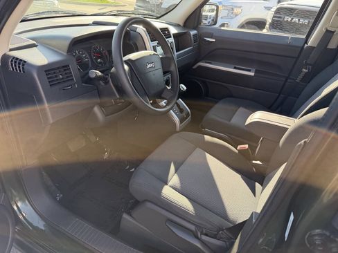 Used 2008 Jeep Patriot Sport AWD/4WD image 9