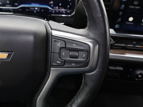 Used 2022 Chevrolet Silverado 1500 LT w/ Z71 Off-Road Package AWD/4WD image 19
