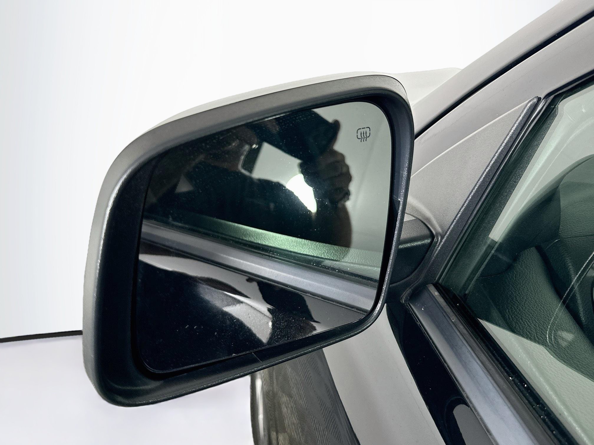 Used 2025 Dodge Durango GT RWD image 16