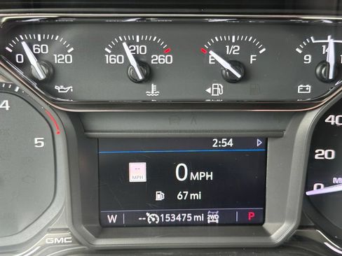 Used 2022 GMC Sierra 2500 AT4 w/ AT4 Preferred Package AWD/4WD image 23