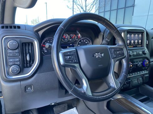 Used 2020 Chevrolet Silverado 1500 RST image 17