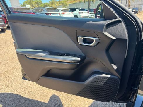 Used 2025 Kia K4 FWD image 18