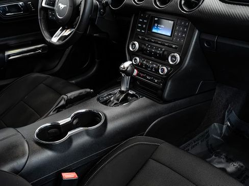 Used 2015 Ford Mustang Coupe image 19