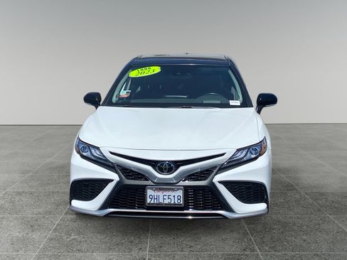 Used 2023 Toyota Camry XSE FWD image 8